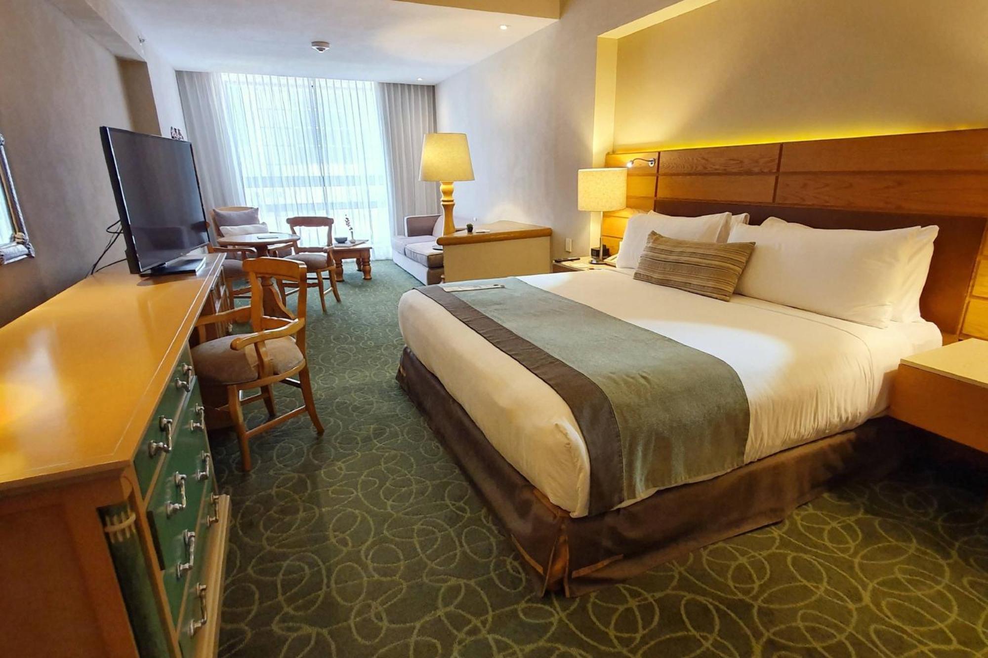 Marriott Tuxtla Gutierrez Hotel Exteriér fotografie A room at the hotel